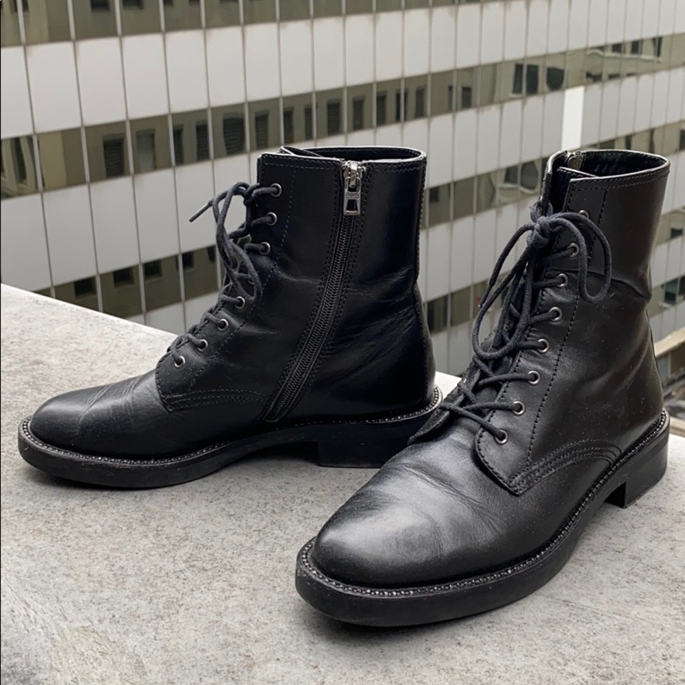 Coach LAST CHANCE B4 IT GOES TO CONSIGNMENT